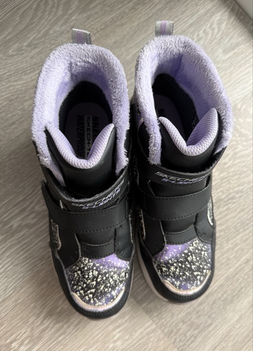 Демисезонеые осенние ботинки-кроссовки Skechers