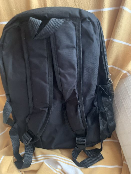 Mochila escolar Preta. Marca Oromi