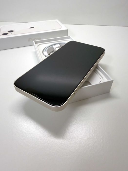 Apple iPhone 13・256GB・Luz das estrelas (Factura e Garantia)
