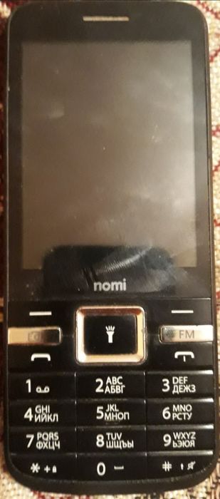 Продам телефон Nomi