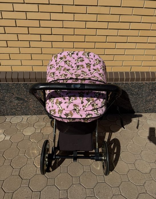 Продаю коляску Cybex Priam из лимитированной коллекции Jeremy Scott Cherubs Pink