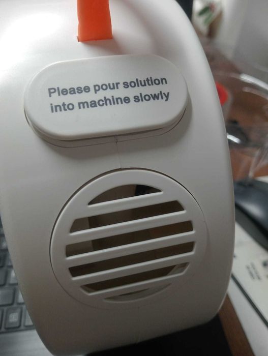 Máquina de Bolhas 360º Giratória – Kit Completo (c/ Líquido e Funil)