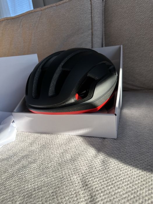 Kask POC Omne Lite Wide Fit czarno-czerwony