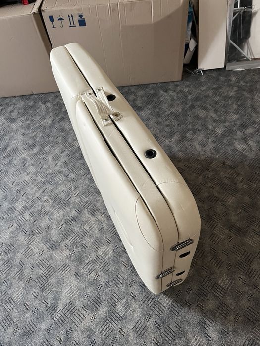 Продам массажный стол,кушетка косметологическая