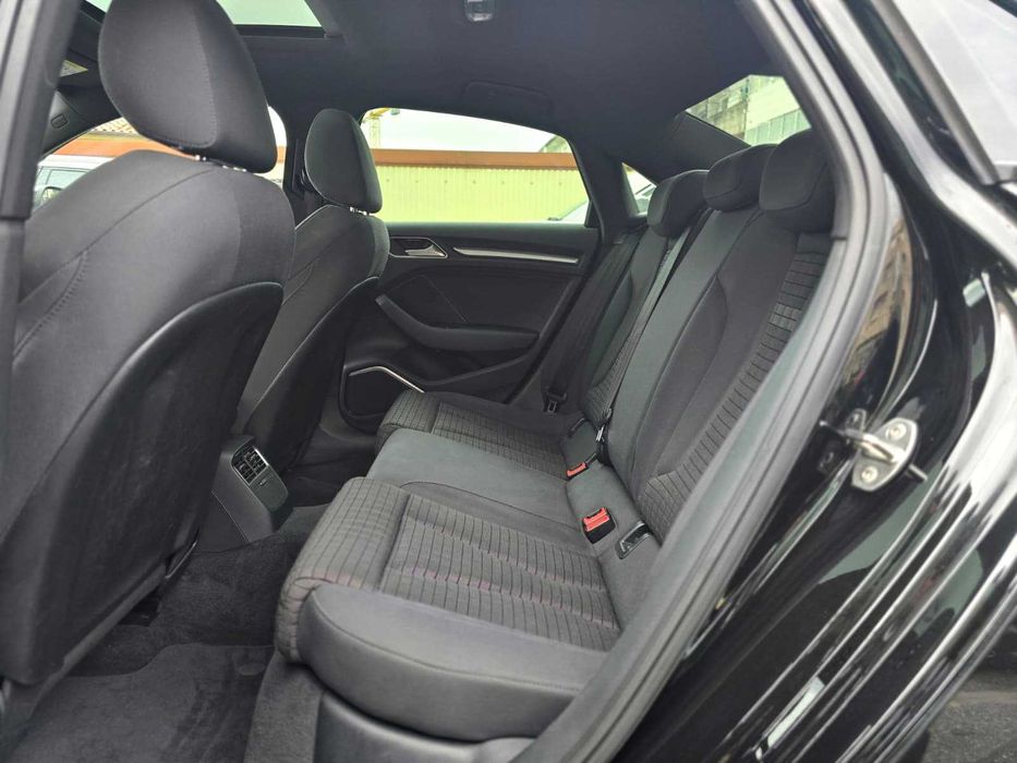Audi A3 Limousine 8V S Line Plus 2.0Tdi 150cv (Look RS3) "Full Extras"