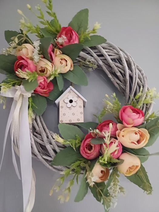 Wianek drzwi z domkiem