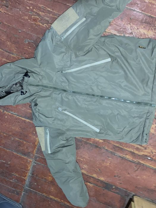 7 level. Зимова куртка