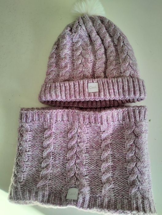 Ciepła czapka plus komin rozmiar 54 stan bdb