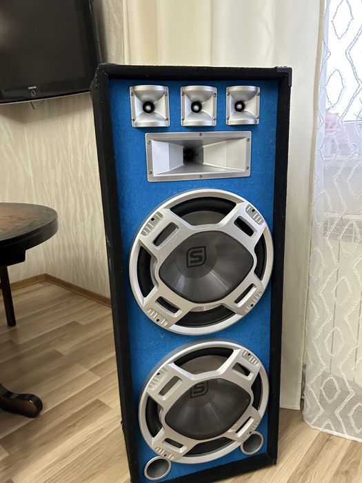 Kolumna Skytec  1000W