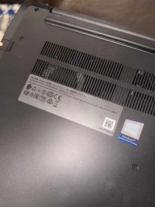 Lenovo portátil V15 G2