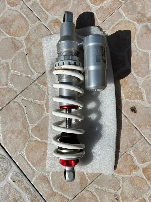 Troco ou vendo suspensão traseira