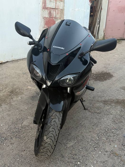 Kawasaki zx6r 636