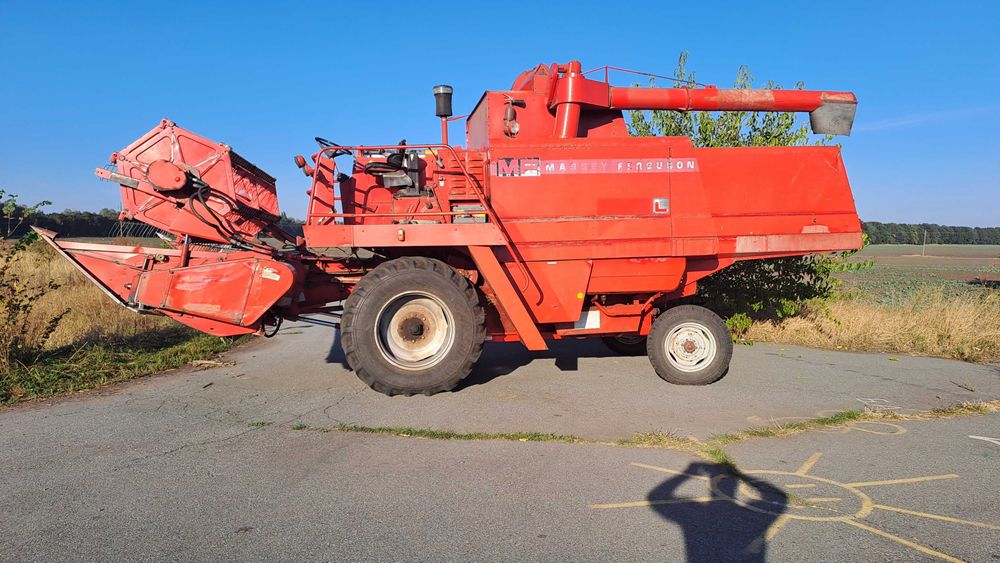 Продам комбаїн Massey Ferguson 530L