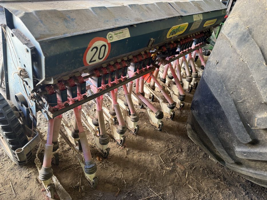 Siewnik zbożowy Poznaniak 2,7m