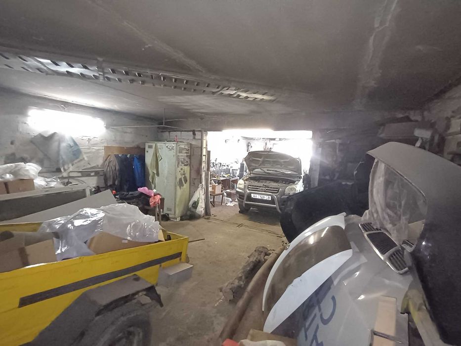 Гараж 225квм під СТО Техстанція Малярка Рихтовка Підіймачі Троєщина