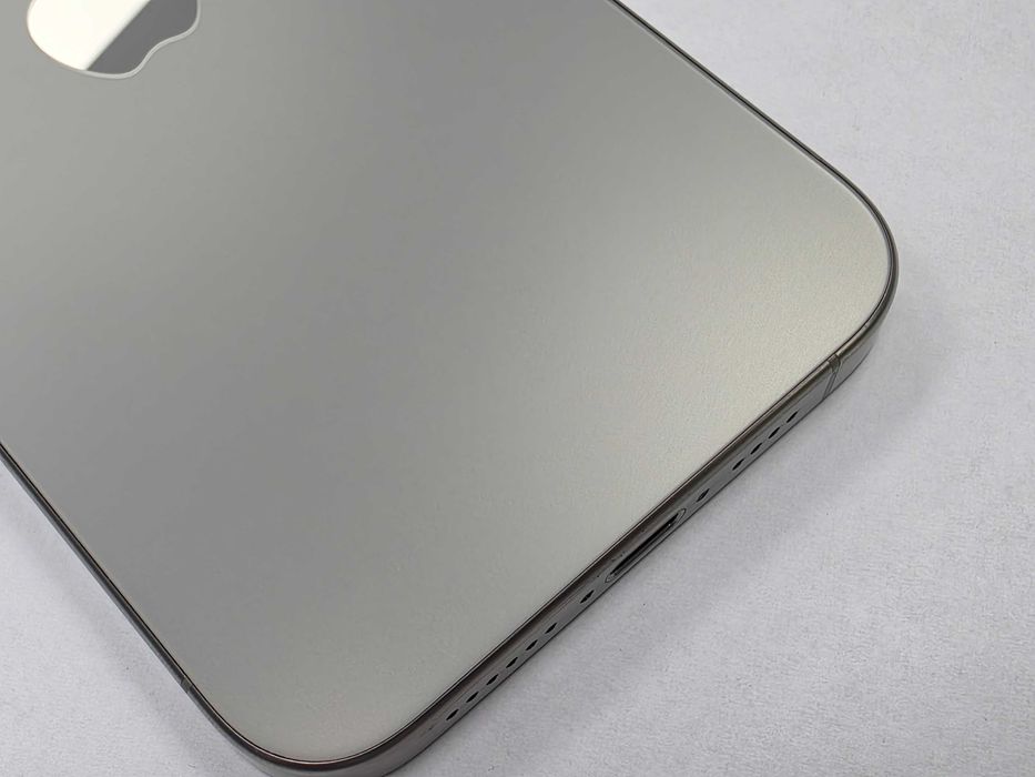 iPhone 15 PRO MAX 256GB/ Natural Titanium/ 86%/ Grade A-/ + ładowarka/ GW 12 MSC