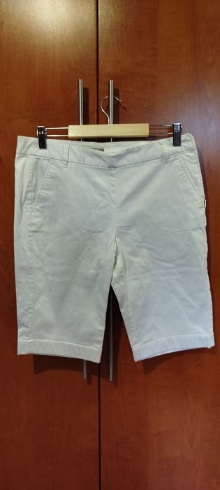 Białe spodenki Orsay Długość 56 cm Szerokość w pasie 42 cm Rozmiar M