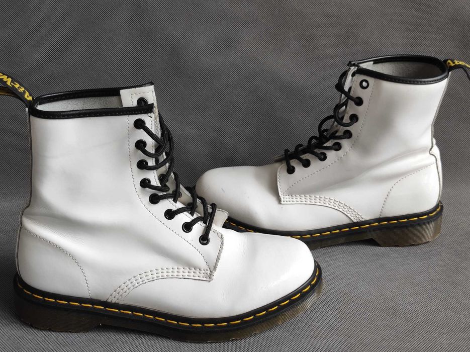 2- Dr. Martens - Lakierowane glany R. 42