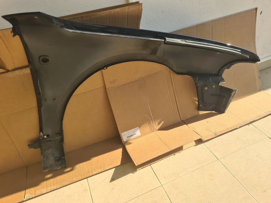 Guarda Lamas Audi A4 B5 Lado esq(Condutor)