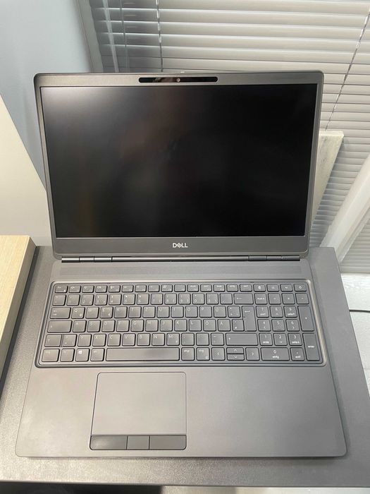 Dell Precision 7550 \Core i7-10750H\32Gb-DDR4\nVidia Quadro T2000(4gb)