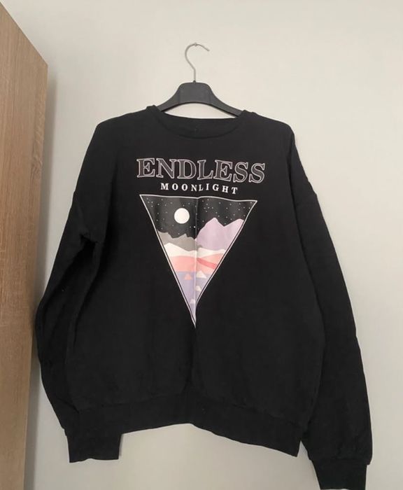 Bluza z naklejką
