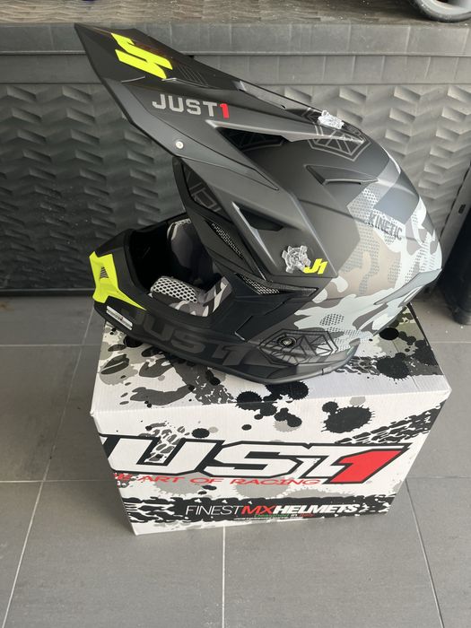 Capacete Just 1  J39 Kinetic