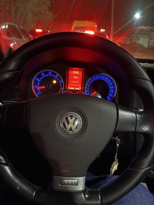 Volkswagen Golf 5 gti мкпп 2.0 tfsi