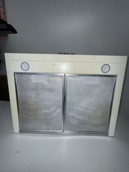 Витяжка кухонна Pyramida KT 60 WH