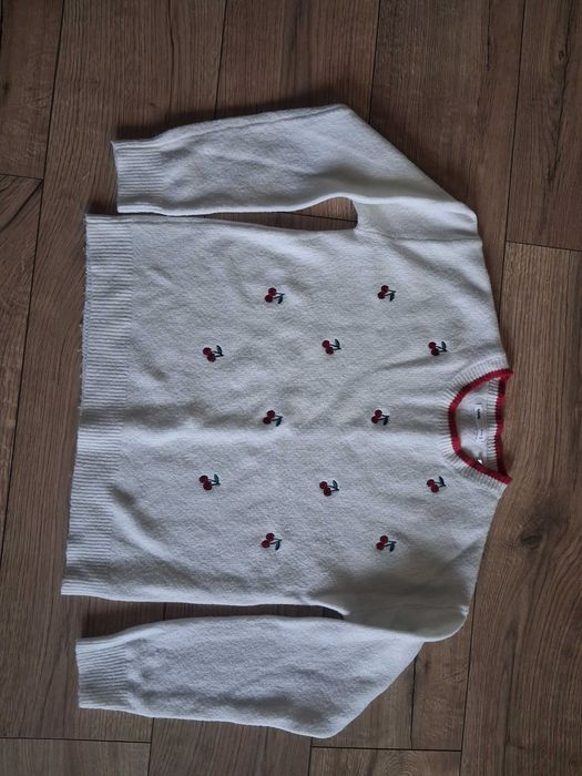 Sweter wisienki S