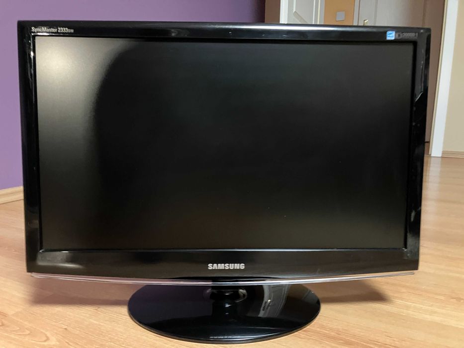 Monitor Samsung 23" model 2333 SW