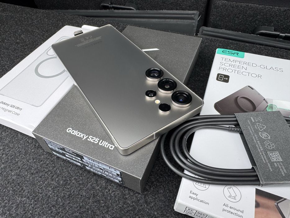 Samsung Galaxy S25 Ultra 12/256Gb Titanium Grey