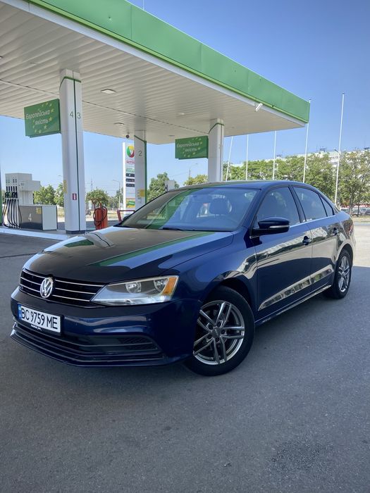 Volkswagen Jetta 1.8 турбо бензин