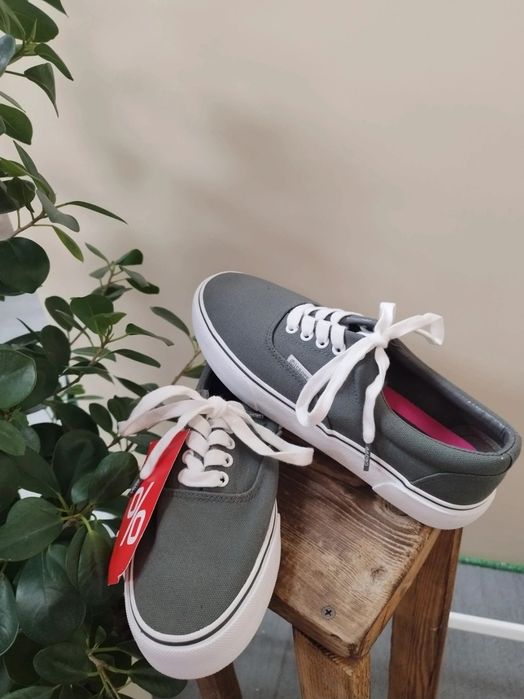 Buty tenisówki męskie NOWE