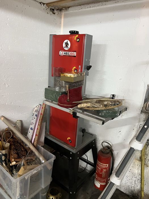 Piła taśmowa pionowa HBS 300J Holzmann