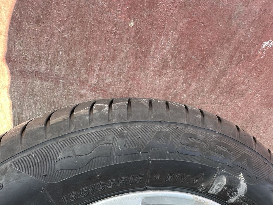 Дачія Логан 185 65 15 Нова