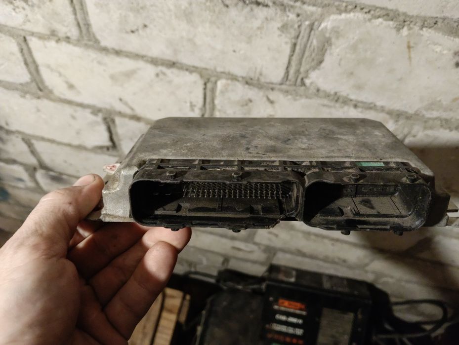 ЄБУ Январь 7.2 повністю справні Ваз 1.6 8кл