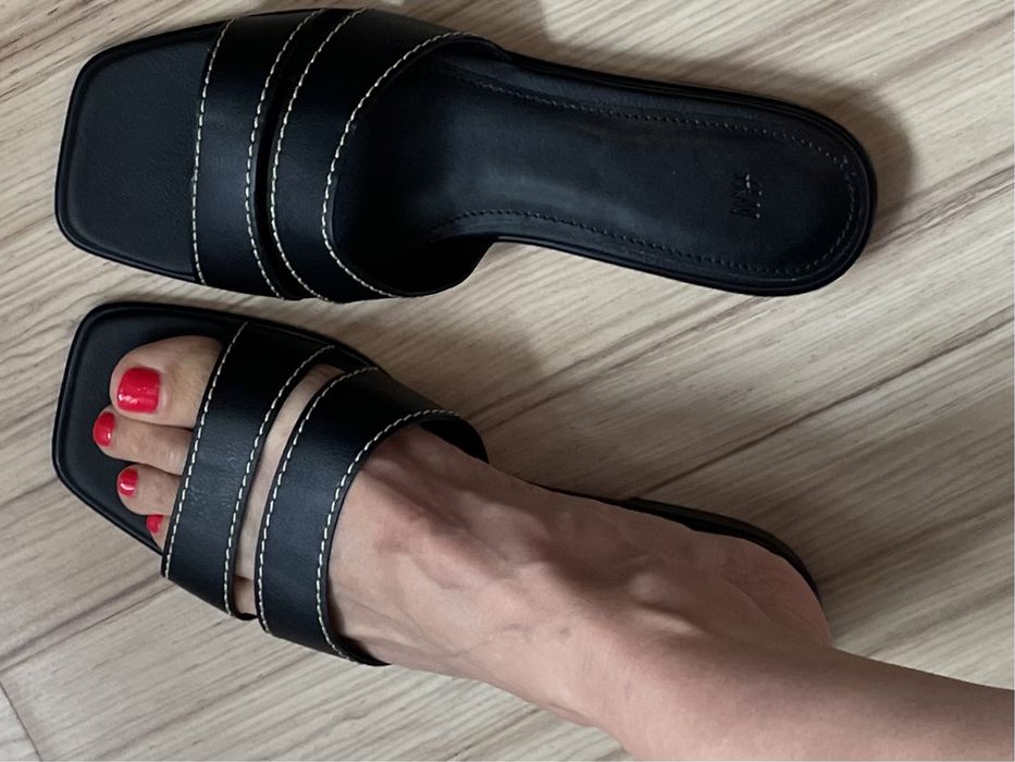 H&M klapki, nowe / 39, ale dobre na 40 !!