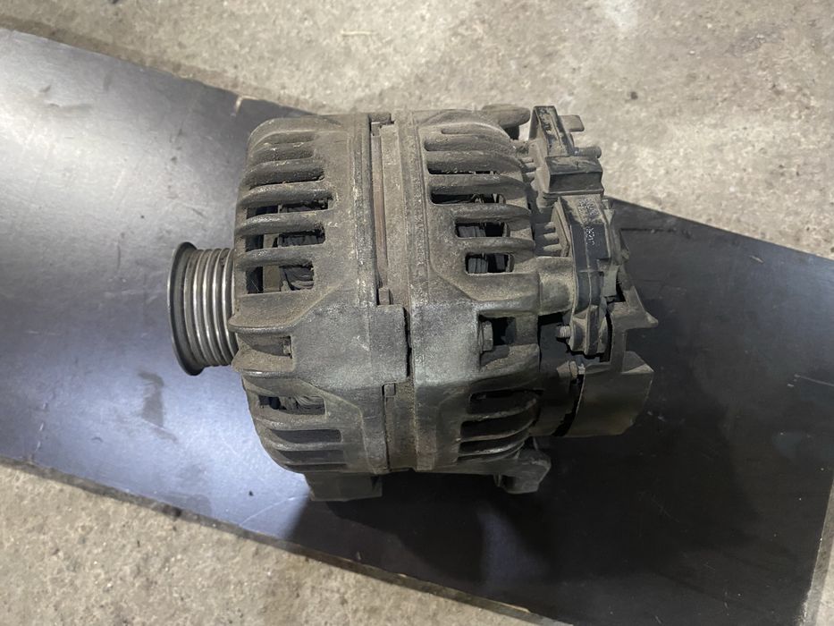 Генератор для Opel Astra G,Zafira A,Vectra B(2.0 D)(100A)0124415005