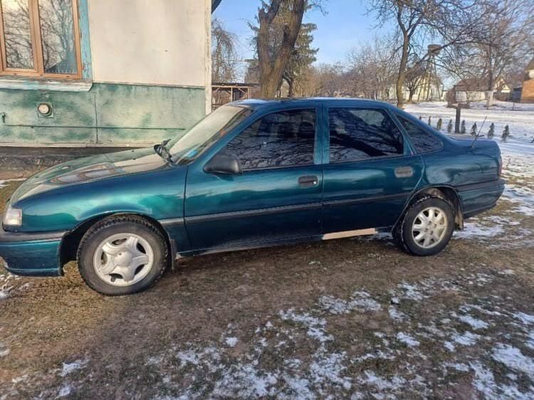 Продам автомобіль в хорошому стані ТЕРМІНОВО!!