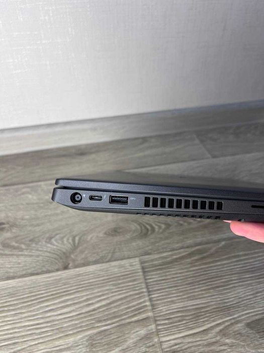 нЕтбук DELL 5401 I5-9400H, 8Gb, SSD 256Gb, 14 Full HD IPS для подорожей