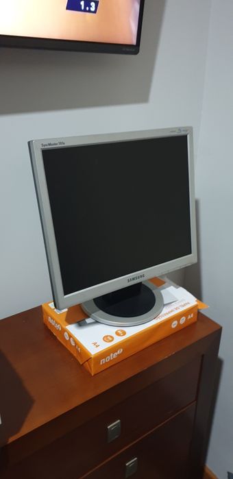 Samsung SyncMaster 701N 43.2 cm (17") 1280 x 1024 pixels64551322056322120