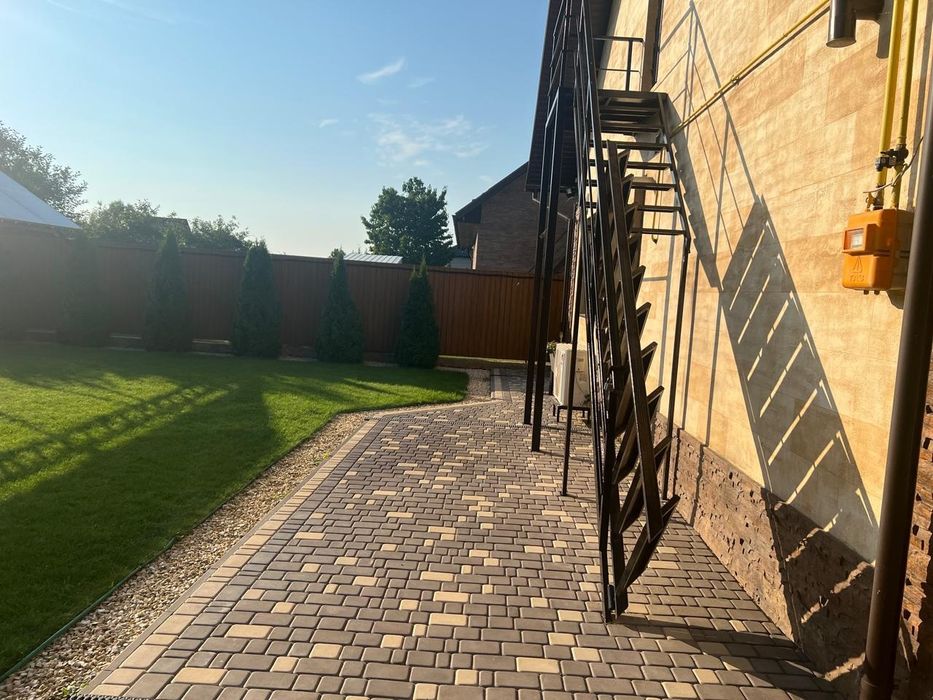 Оренда Будинку | Повна Автономність | Гараж