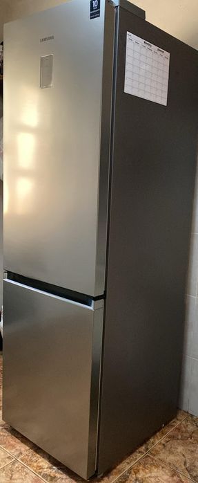 Geladeira Samsung Duplex
Vendo geladeira Samsung