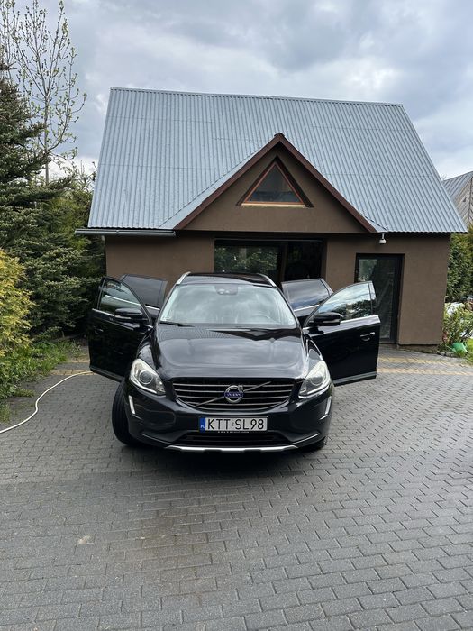 Sprzedam Volvo XC 60 D5.