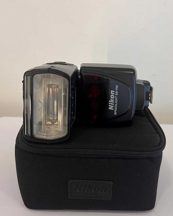 FLASH NIKON SB-700