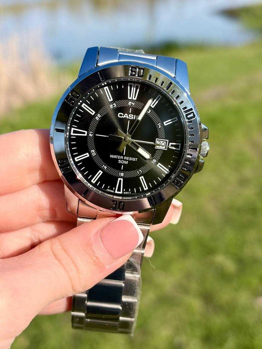 Чоловічий годинник CASIO MTP-VD01-1C.