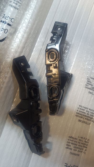 Кронштейн бампера Tiguan 16- usa направляющая крепление