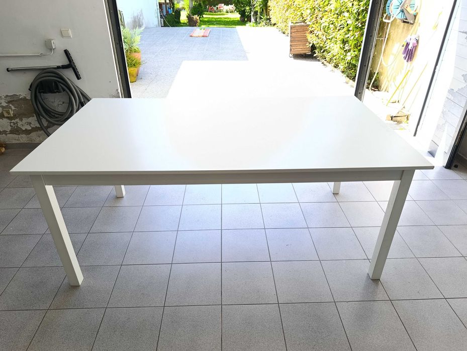 Mesa de Corte e Trabalho Têxtil / Atelier – 2,05 m x 1,15 m (Excelente Estado)