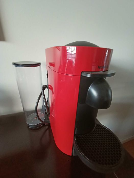 Máquina de café Nespresso Vertuo Plus