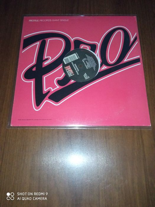 Records Giant Single vinyl